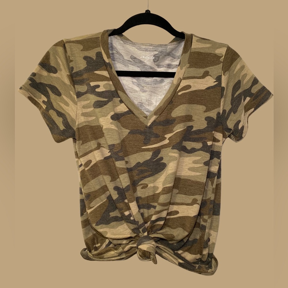 Alya Old School Camo Tee